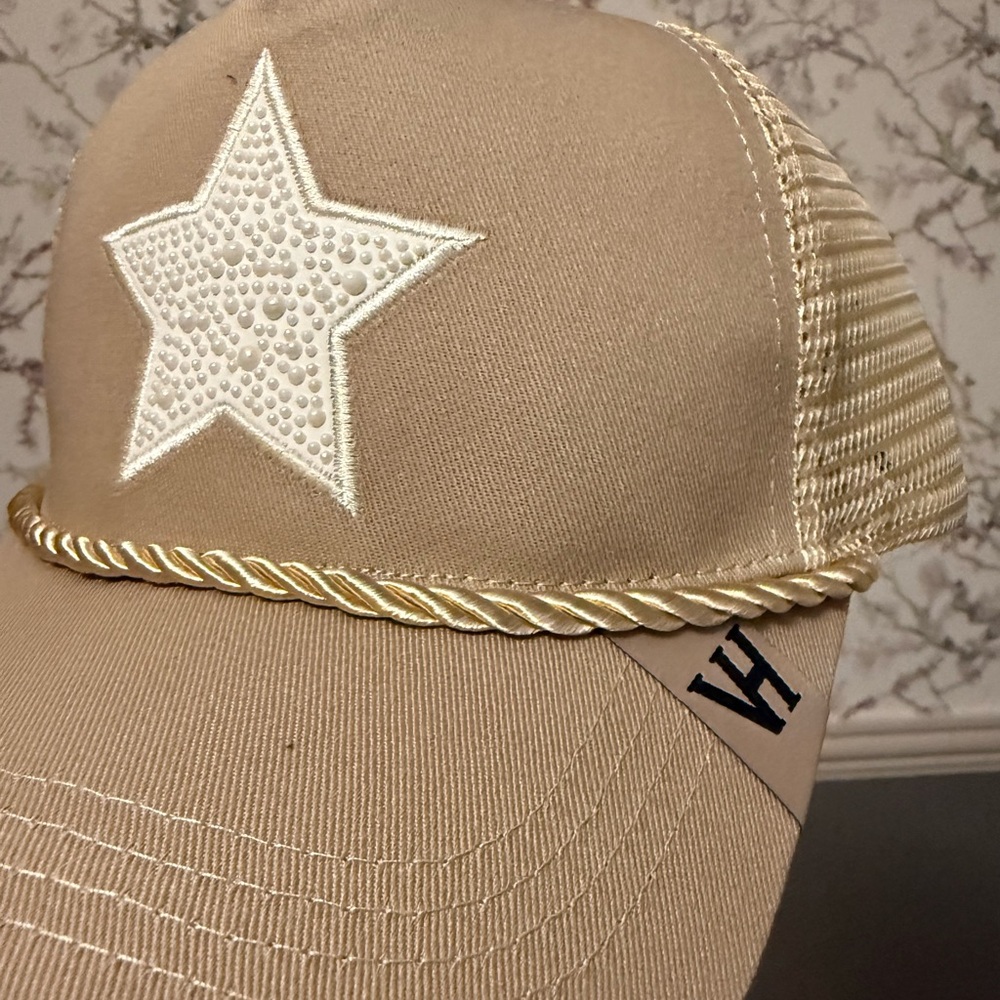 NWT Vintage Havana Tan Cap with Star Embellishment
